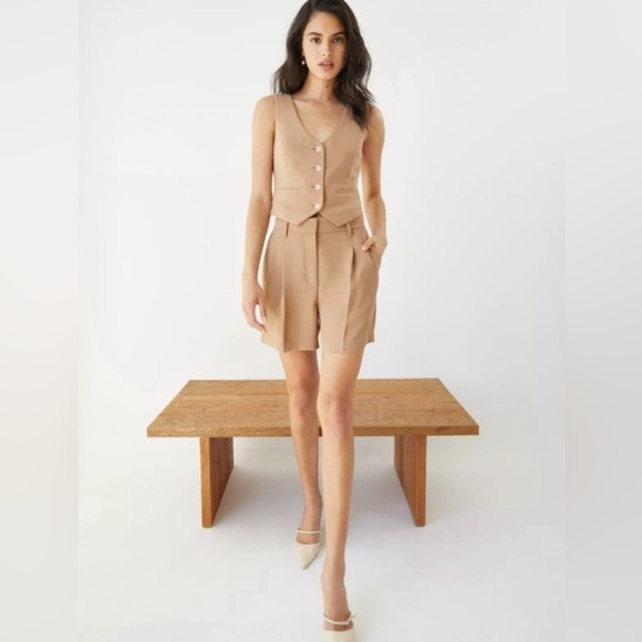 Aritzia Jackets & Blazers - Aritzia Wilfred Desire Vest